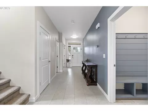 Entry Way - 102 N 35th Pl, Cornelius, OR 97113 photo 3 of 6