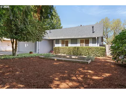4309 NE Jarrett St, Portland, OR 97218
