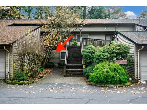 14828 SW 109th Ave, Portland, OR 97224