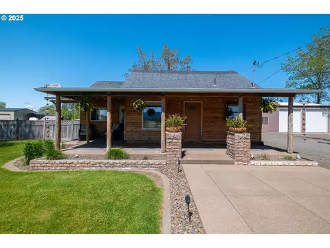 680 Crowfoot Rd, Lebanon, OR 97355