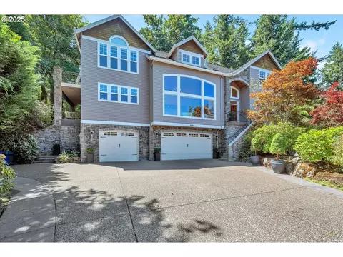 1033 NW Eloise Ln, Portland, OR 97229