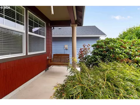 Exterior - 49 Willow Pointe Loop, Longview, WA 98632 photo 4 of 15