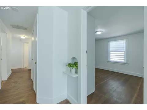 1629 E 24th Ave, Eugene, OR 97403 photo 26