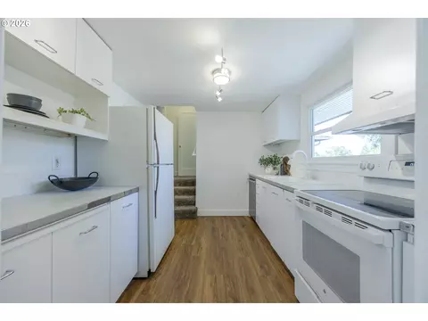 1629 E 24th Ave, Eugene, OR 97403 photo 16