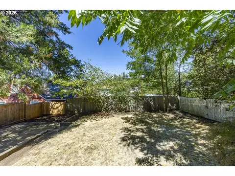1629 E 24th Ave, Eugene, OR 97403 photo 35