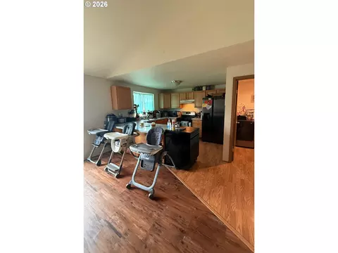 Kitchen - 1300 SW 10th Ct, Pendleton, OR 97801 photo 1 of 1