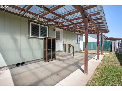 5340 Golden Eagle Dr, Eugene, OR 97402 photo 27