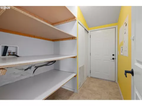 5340 Golden Eagle Dr, Eugene, OR 97402 photo 34