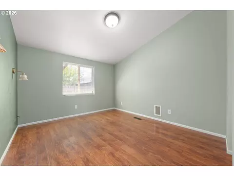 5340 Golden Eagle Dr, Eugene, OR 97402 photo 16