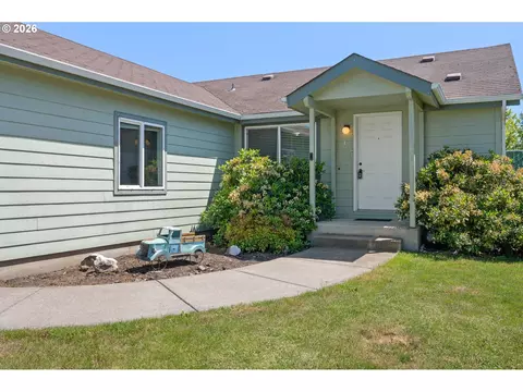 5340 Golden Eagle Dr, Eugene, OR 97402 photo 5