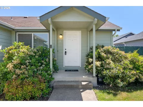 5340 Golden Eagle Dr, Eugene, OR 97402 photo 6
