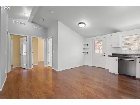 5340 Golden Eagle Dr, Eugene, OR 97402 photo 20