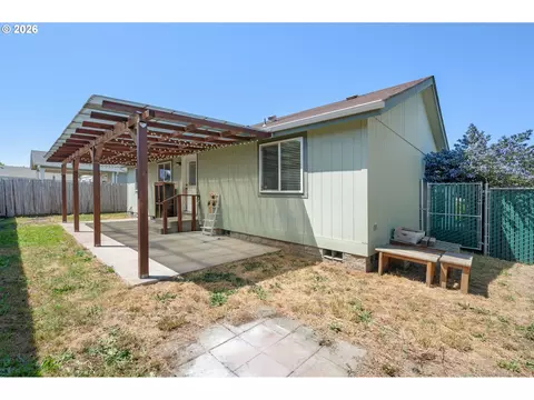 5340 Golden Eagle Dr, Eugene, OR 97402 photo 31