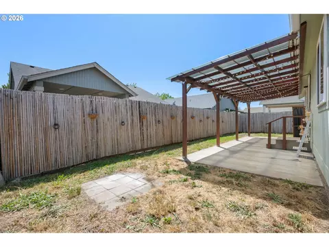 5340 Golden Eagle Dr, Eugene, OR 97402 photo 30