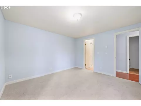 Bedroom - 223 Trailside Loop, Eugene, OR 97405 photo 2 of 5