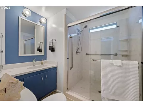4800 Barger Dr, Eugene, OR 97402 photo 16
