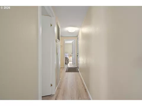 4800 Barger Dr, Eugene, OR 97402 photo 11