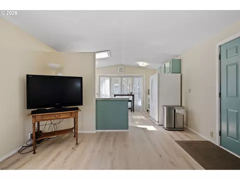 4800 Barger Dr, Eugene, OR 97402 photo 7