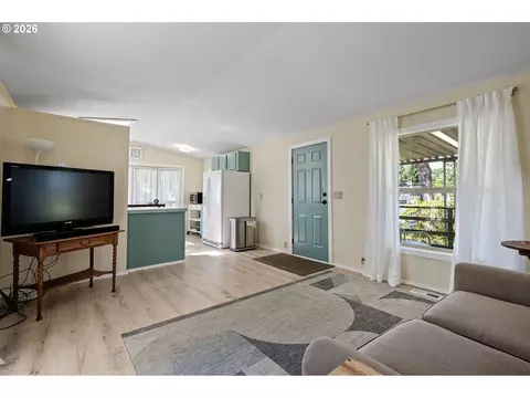 4800 Barger Dr, Eugene, OR 97402 photo 8