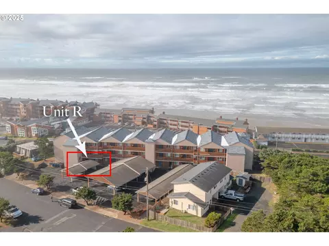 720 SW 6th St, Newport, OR 97365