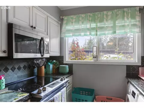 Other - 1322 NE Hogan Dr, Gresham, OR 97030 photo 3 of 7