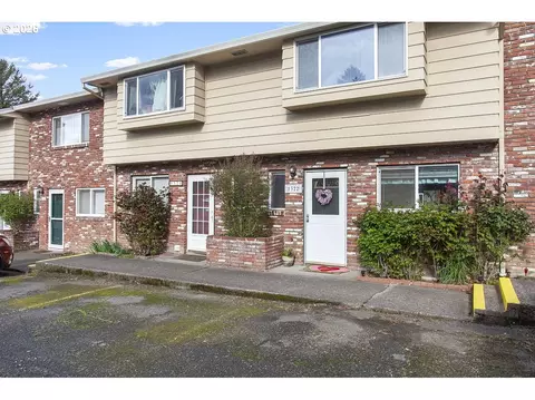 Exterior - 1322 NE Hogan Dr, Gresham, OR 97030 photo 1 of 6