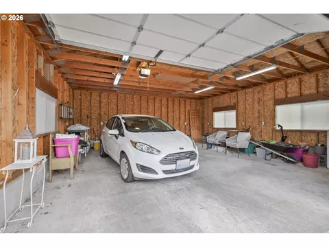 Exterior - 1128 9th Ave, Longview, WA 98632 photo 8 of 8