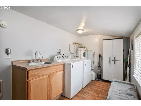 Other - 1128 9th Ave, Longview, WA 98632 photo 3 of 4