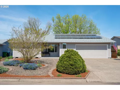 1349 Vanderbeck Ln, Woodburn, OR 97071