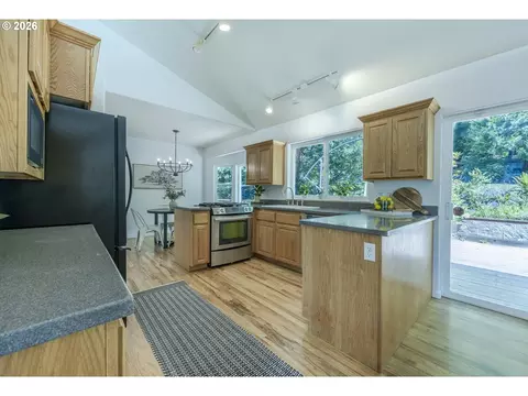 Kitchen - 111 W 52nd Ave, Eugene, OR 97405 photo 3 of 5