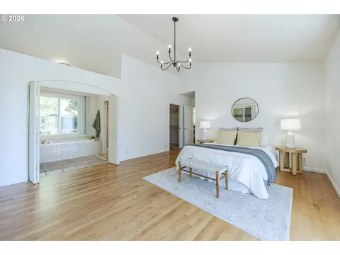 Bedroom - 111 W 52nd Ave, Eugene, OR 97405 photo 2 of 6