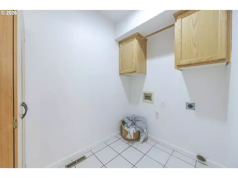 Other - 111 W 52nd Ave, Eugene, OR 97405 photo 5 of 7