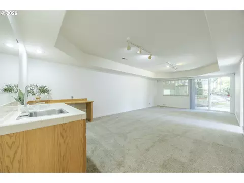 Living - 111 W 52nd Ave, Eugene, OR 97405 photo 5 of 5