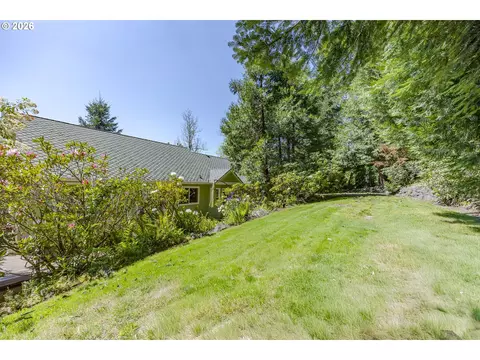 Exterior - 111 W 52nd Ave, Eugene, OR 97405 photo 5 of 5