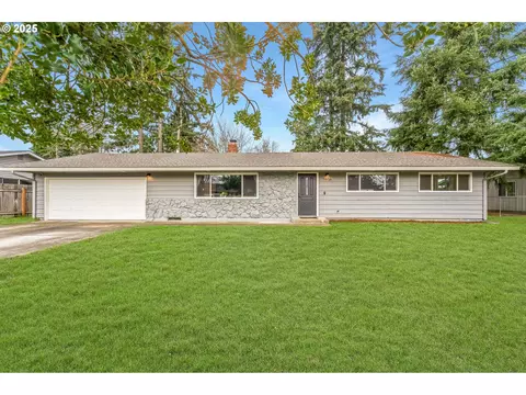 7906 NE 27th St, Vancouver, WA 98662