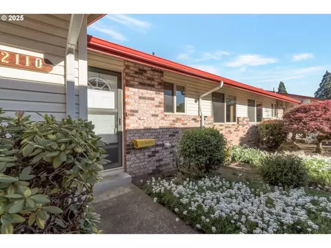 2110 SE 148th Pl, Portland, OR 97233