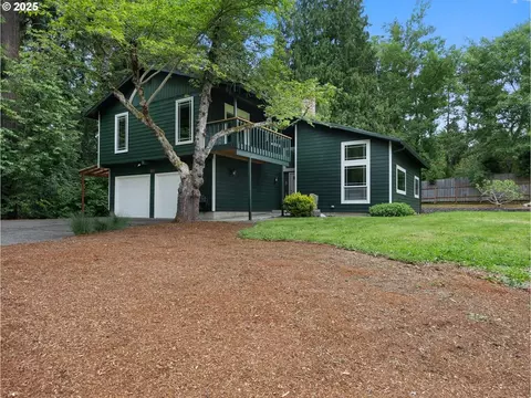 15462 SE Wildwoods Ct, Milwaukie, OR 97267