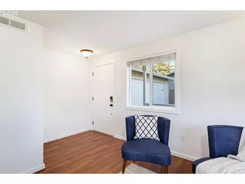 Entry Way - 3612 E Heater St, Newberg, OR 97132 photo 1 of 1