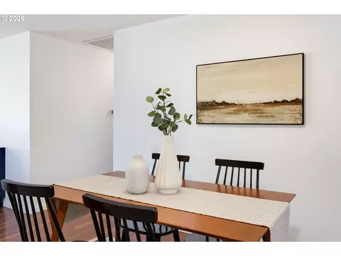 Dining - 3612 E Heater St, Newberg, OR 97132 photo 4 of 4