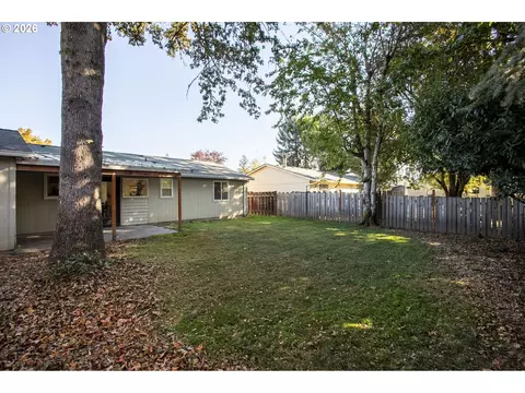 Exterior - 3612 E Heater St, Newberg, OR 97132 photo 9 of 11
