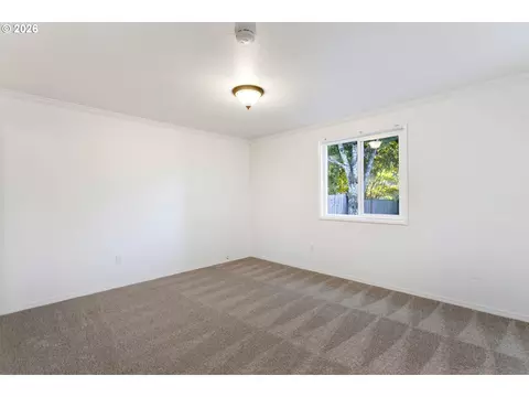 Bedroom - 3612 E Heater St, Newberg, OR 97132 photo 4 of 6