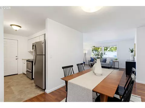 Dining - 3612 E Heater St, Newberg, OR 97132 photo 1 of 4