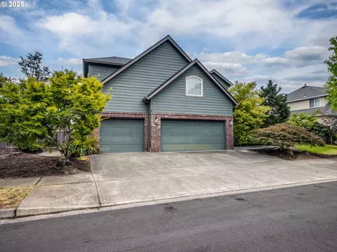 2868 NE Charlois Dr, Hillsboro, OR 97124