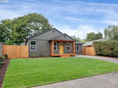 9449 N Geneva Ave, Portland, OR 97203