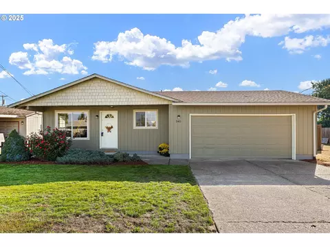 545 38th St, Springfield, OR 97478