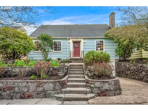 4456 NE Oregon St, Portland, OR 97213