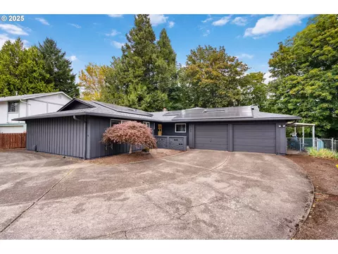 8765 SW Nisqually Ct, Tualatin, OR 97062