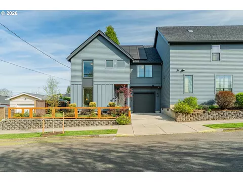 2765 SE Cora St, Portland, OR 97202