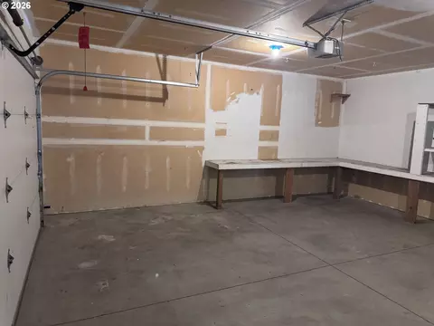 746 E Catherine Ave, Hermiston, OR 97838 photo 5
