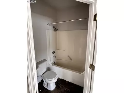 746 E Catherine Ave, Hermiston, OR 97838 photo 15